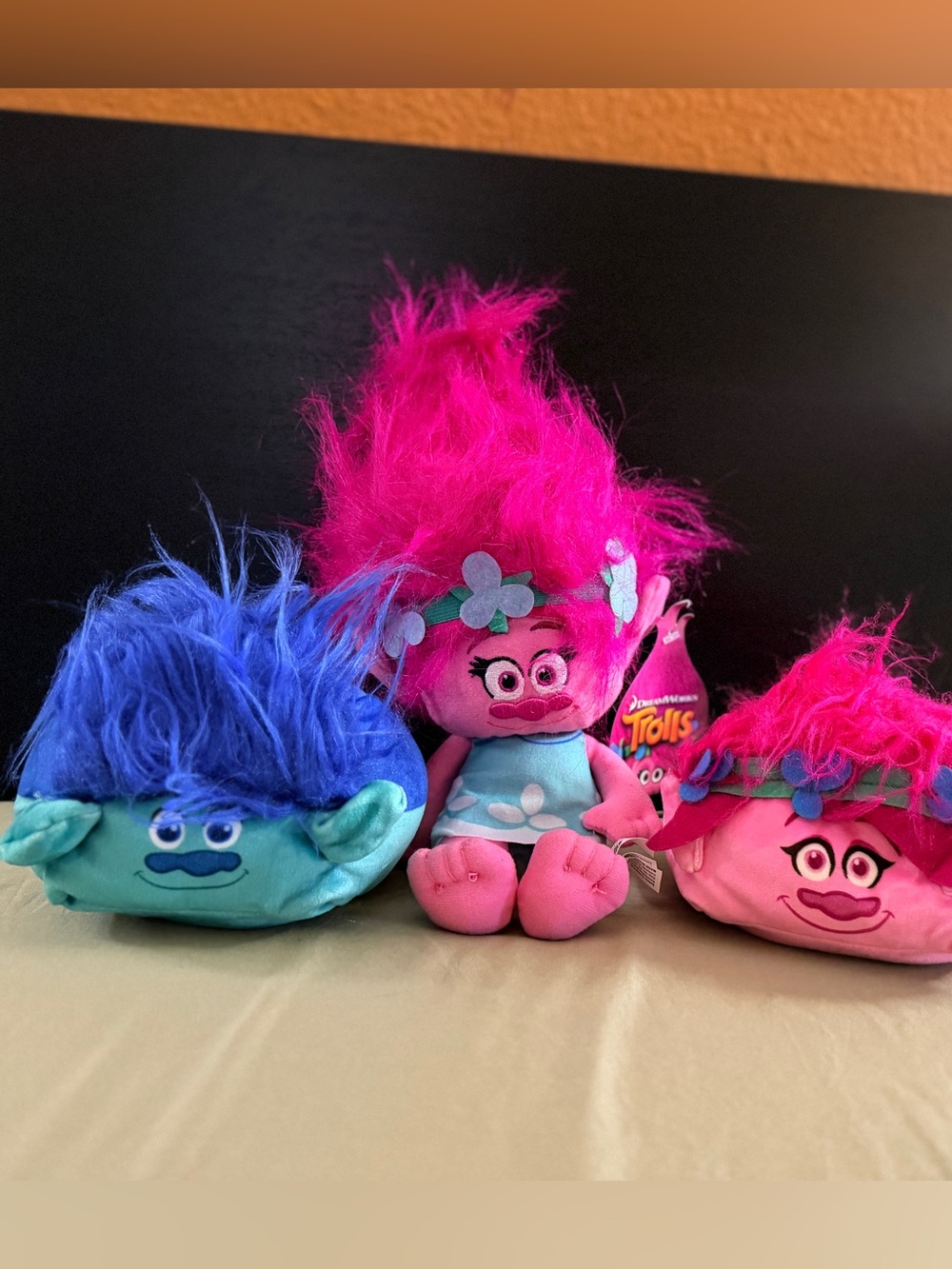 DreamWorks Trolls Poppy Plush - bonus Branch and Poppy cubes